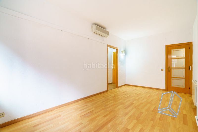 Foto eb8e4ac6-6ce1-4d02-b4a6-b8d7b65214c7. Pis amb calefacció a Baix Guinardó Barcelona