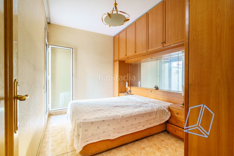 Foto 3d4f4b05-ae8f-4c08-96e8-bfb1d10d53b2. Pis amb calefacció a Baix Guinardó Barcelona