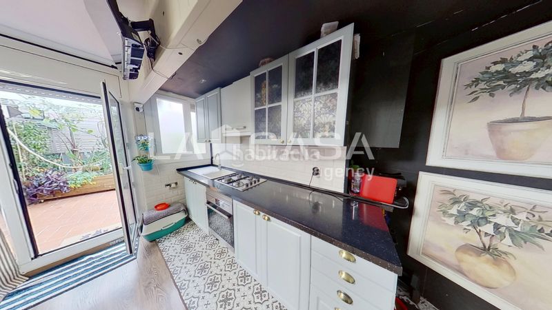 Foto 82a2e8fa-be68-4259-b6e5-841be6a4b2c1. Àtic a Carmel Barcelona