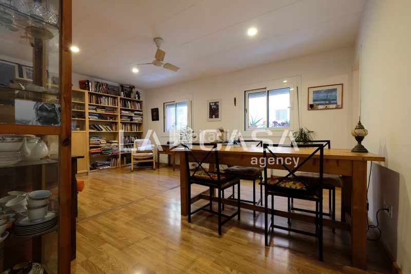 Foto 06c9804d-01b6-402f-acb1-21ff150ec22c. Pis a Can Peguera Barcelona