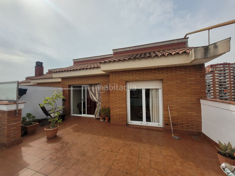 Foto cb94215b-19d6-422a-871e-80dc55643975. Àtic a La Bordeta Barcelona