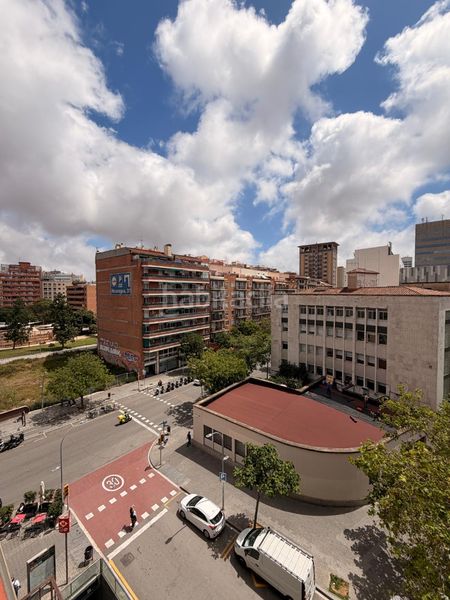 Foto 4fedcadd-3f04-4331-a027-dbf3e977cee4. Àtic amb calefacció a Sants Barcelona
