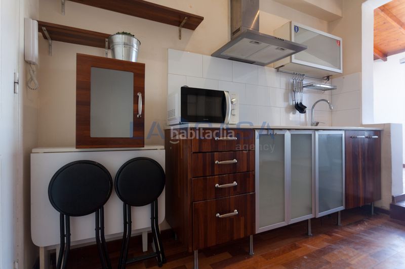 Foto f6aca383-e73c-4d07-a877-85a3d570155c. Àtic amb calefacció a Sagrada Família Barcelona