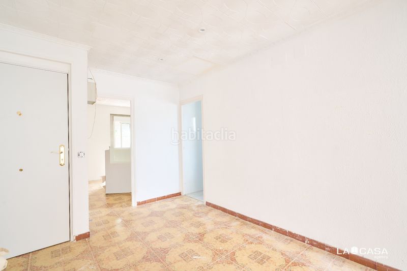 Foto 4269a018-b98b-43da-b19e-fb46e631a930. Pis a Carmel Barcelona
