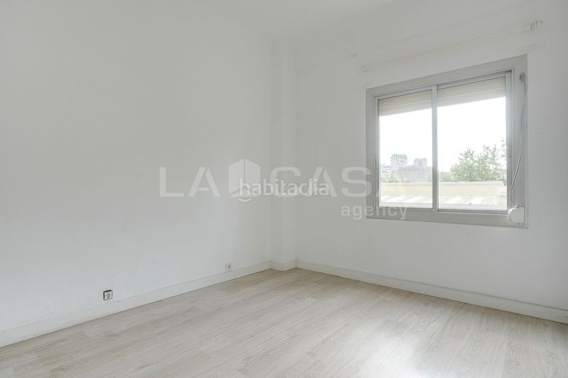 Foto f8c2580e-77d8-4faf-9960-3a8026a106bc. Pis a Provençals del Poblenou Barcelona