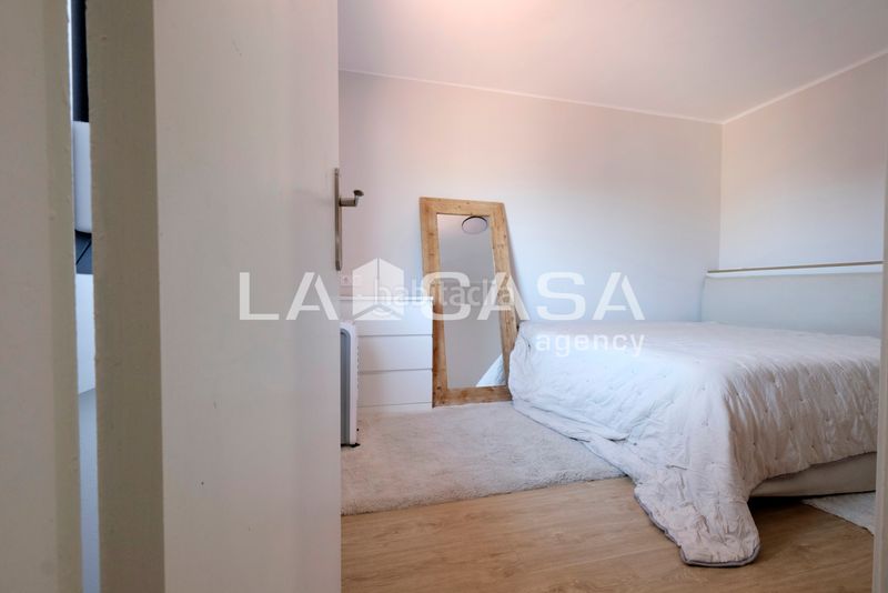 Foto 67d56a0f-d250-469a-8cd6-d46b35d46484. Àtic amb calefacció a Porta Barcelona