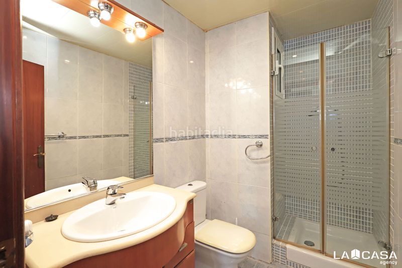 Foto a627cf1c-5867-4a65-b7aa-bcc12b58498b. Dachwohnung mit heizung in Can Vidalet Esplugues de Llobregat