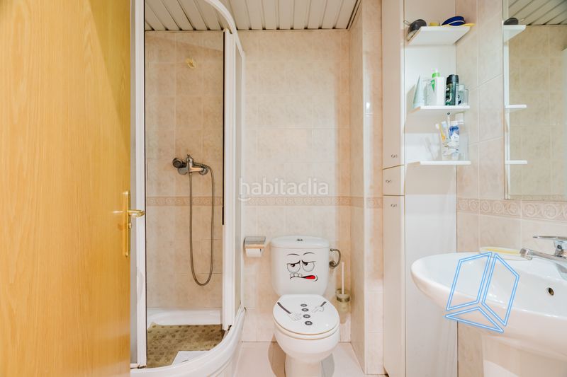 Foto ac12138f-6614-4e70-862e-51442ab11c66. Pis amb calefacció aparcament piscina a Creu de Barberà Sabadell