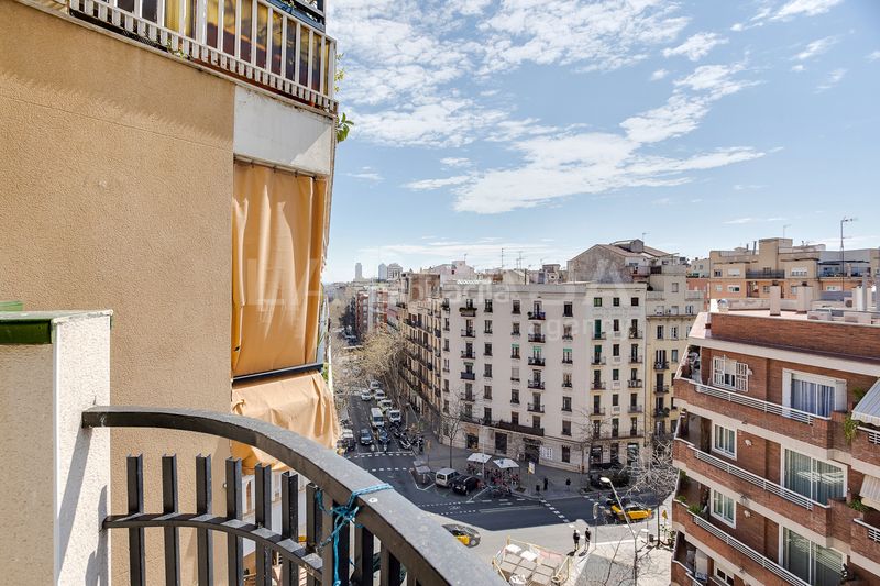 Foto 67ff9ee2-efdf-4e0f-a1a3-fb0fc88f79bf. Pis amb calefacció aparcament a Sagrada Família Barcelona