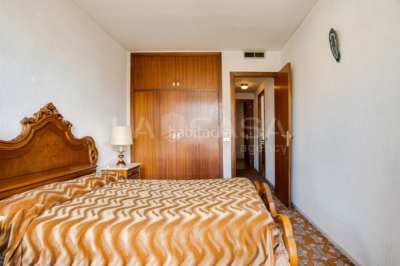 Foto db3417f7-dd55-4104-b795-5d68d92113fd. Pis amb calefacció aparcament a Sagrada Família Barcelona