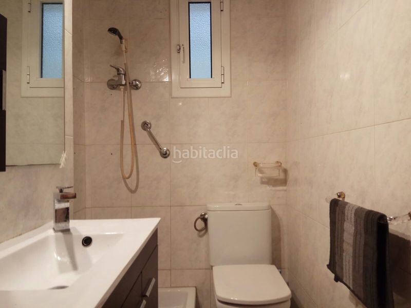 Foto 1d0d34b5-34ea-4726-8bbc-ac57f2d9dd20. Pis a Sants-Badal Barcelona