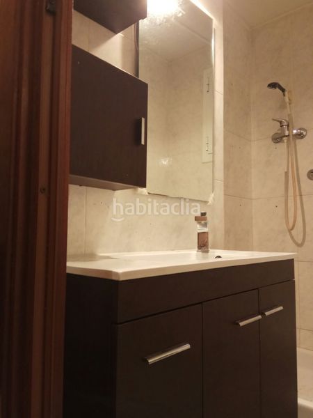 Foto e0270f86-b682-4fa2-94b1-3ad38457da2c. Pis a Sants-Badal Barcelona
