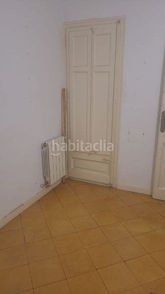Foto 60040e53-0a9f-4959-88a9-3e82b6682578. Pis amb calefacció a Sant Antoni Barcelona