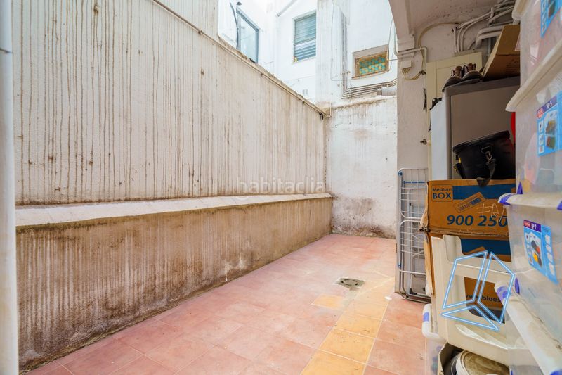 Foto 16159646-14e2-4627-9106-b92d1fa5f3b0. Pis amb calefacció a Baix Guinardó Barcelona