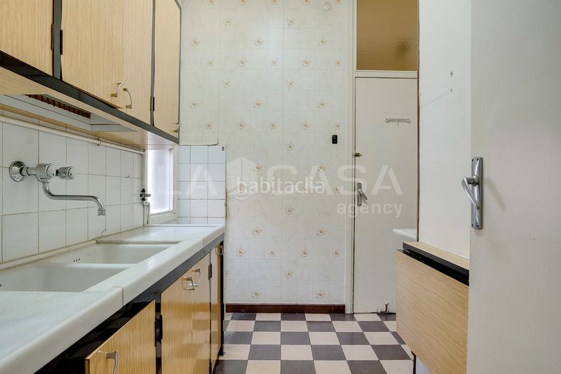 Foto ad7d5b59-e455-4e5c-bb48-724611ee3aed. Pis a Baix Guinardó Barcelona