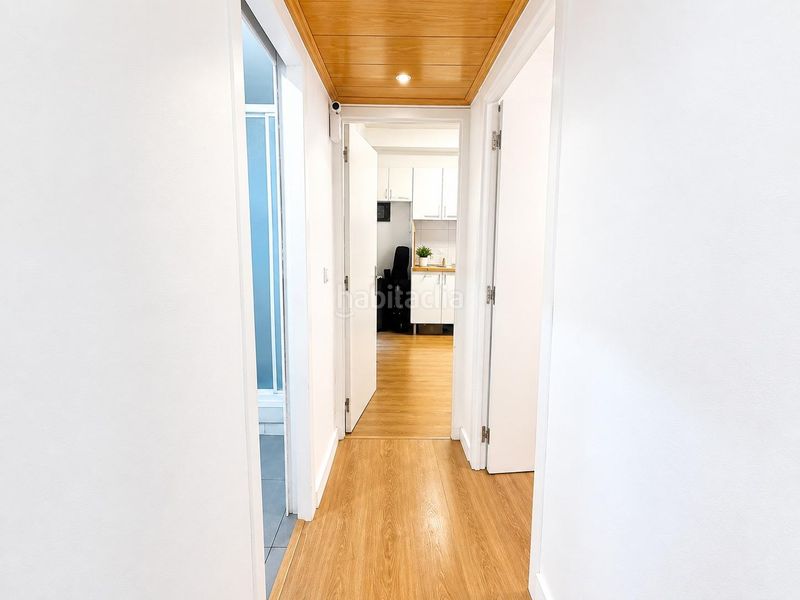 Foto 0e742908-fe6b-4357-bbb1-d85286e5d9f0. Flat with heating in Sants Barcelona