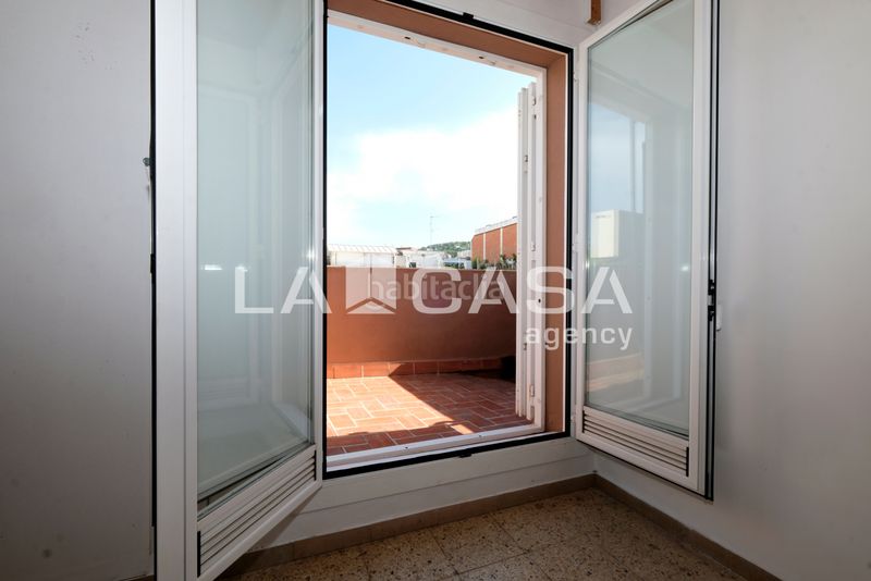 Foto adb1c3f3-96e5-49b8-bc5e-93a2fe664805. Àtic a Horta Barcelona
