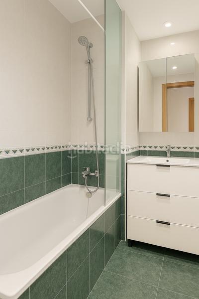 Foto 3717917b-4c3a-4c91-8647-c61432320930. Etagenwohnung mit parking in Santa Eulàlia Hospitalet de Llobregat (L´)