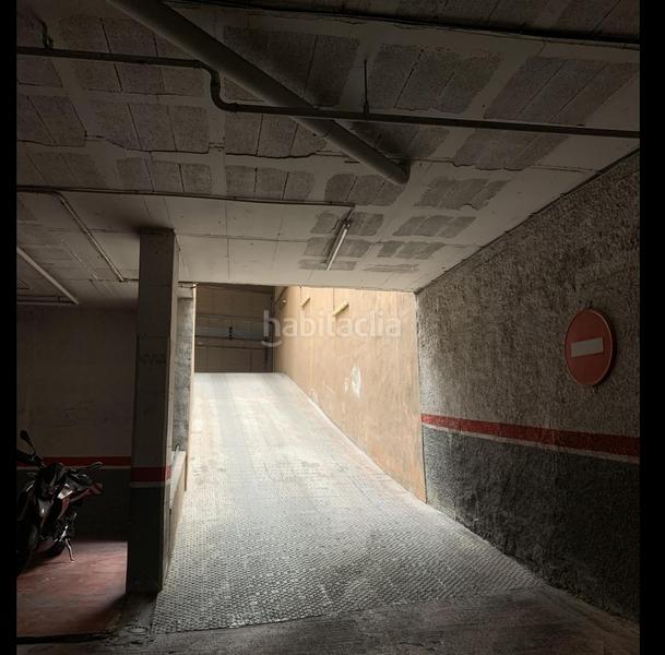 Foto c066d122-fd50-447f-afae-23c7172b25b4. Etagenwohnung mit parking in Santa Eulàlia Hospitalet de Llobregat (L´)