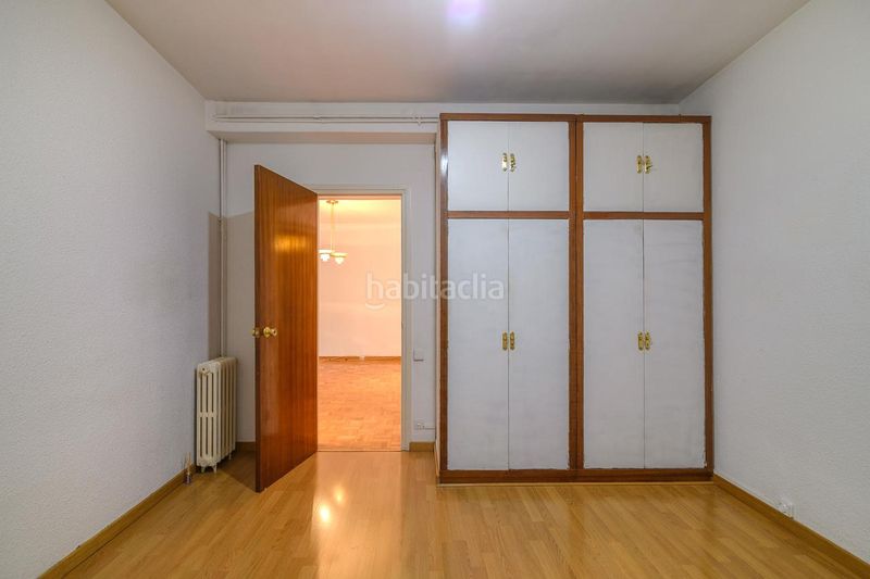 Foto ec3fe056-3d74-4fde-83eb-e3c84297452f. Pis amb calefacció a Putget - Farró Barcelona