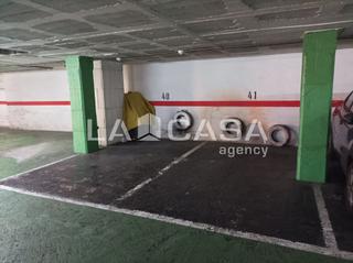 Aparcament cotxe a Santa Rosa. 5 plazas de parking en zona santa rosa