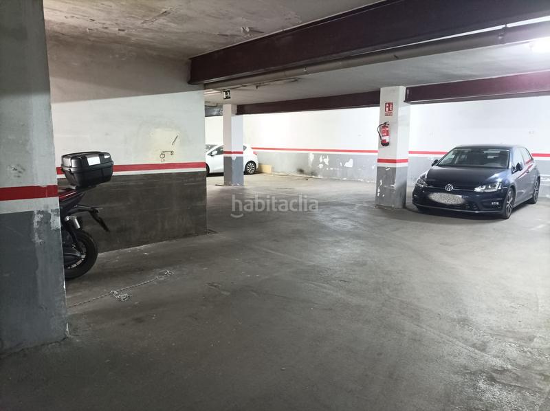 Foto 0e2f2461-6ed9-4130-a899-47c5116dd4a3. Posto auto in Riu Sud Santa Coloma de Gramenet