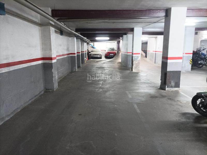 Foto f3031fb8-7f9f-44eb-880b-c2efb44097c2. Posto auto in Riu Sud Santa Coloma de Gramenet
