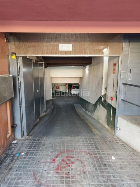 Foto ba24a391-01ab-4b4d-8bcf-03a707f63e2d. Aparcament cotxe a Riu Sud Santa Coloma de Gramenet