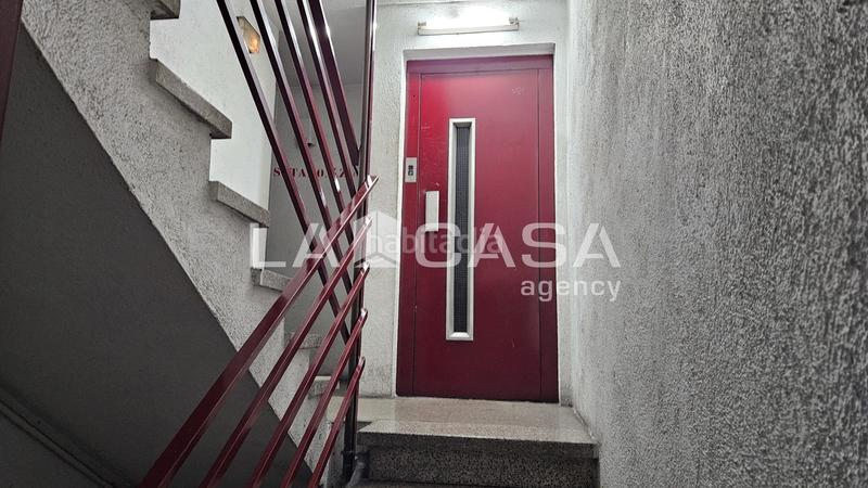 Foto d5d66a98-664f-4fec-974c-93833d928257. Aparcament cotxe a Centre Santa Coloma de Gramenet