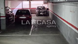 Aparcament cotxe a Centre. Plaza de parking en zona centro!!!