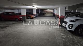 Aparcament cotxe a Santa Rosa. Plaza de parking en can mariner