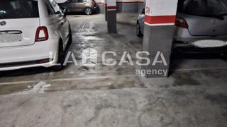 Aparcament cotxe a Santa Rosa. Plaza de parking en can mariner