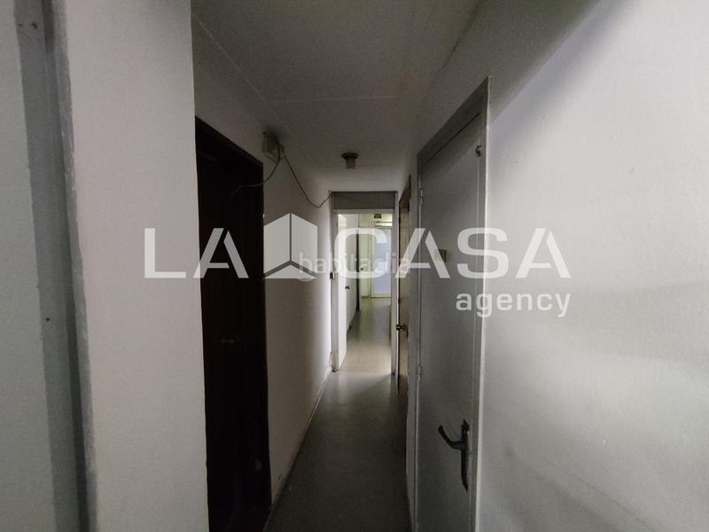 Foto 1b1ba407-f688-4aad-8d86-9a4112e62261. Geschäftsraum in Can Mariner Santa Coloma de Gramenet