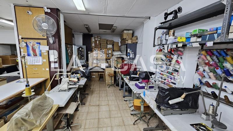 Foto ce464727-1b6e-4b4c-aa8d-2766de58a663. Geschäftsraum in Can Mariner Santa Coloma de Gramenet