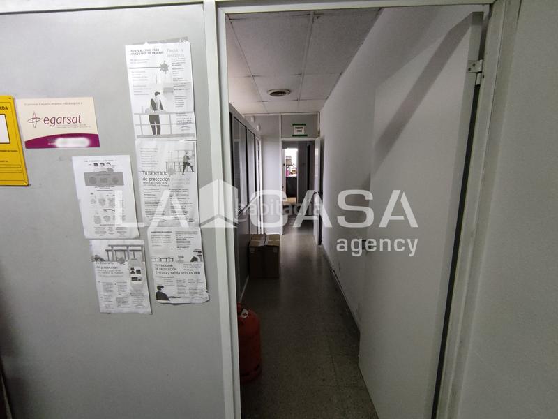 Foto fff27402-5521-424e-bd92-5a0b63c01d1e. Geschäftsraum in Can Mariner Santa Coloma de Gramenet