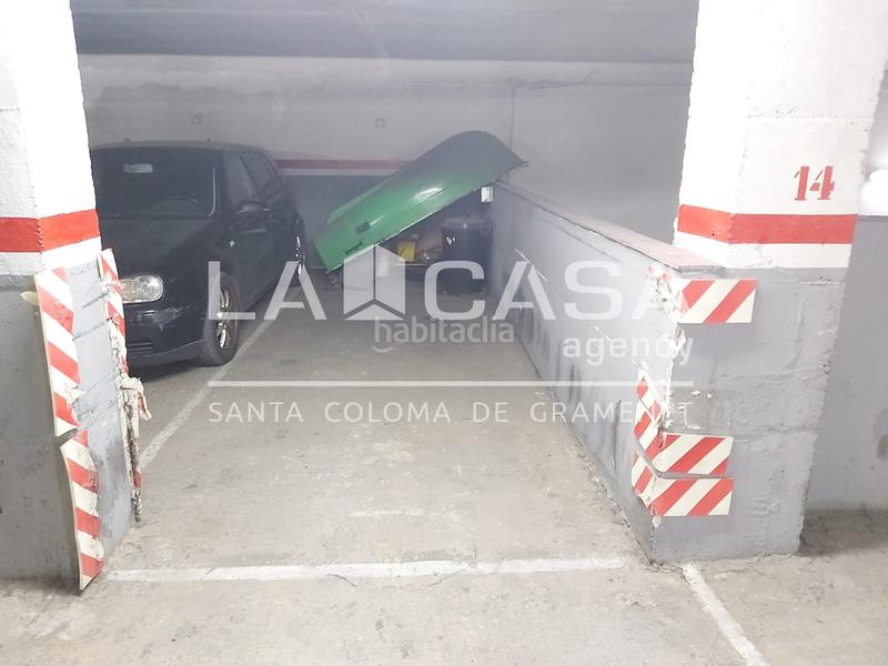 Foto e71bebe4-fe73-4b32-8362-d47a2dfc56d3. Aparcament cotxe a Centre Santa Coloma de Gramenet