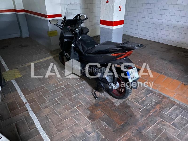 Foto 9d1d0393-3e3c-42ed-aaa9-40187330a99f. Aparcament cotxe a Centre Santa Coloma de Gramenet