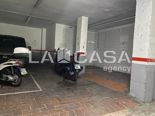 Aparcament cotxe a Centre