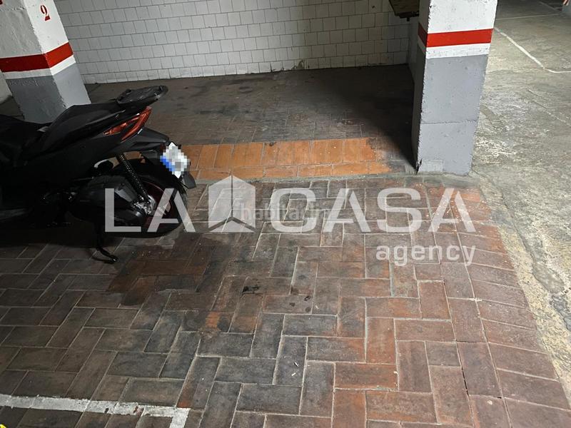 Foto 8852f732-d28a-424f-8ca1-220a95e7cf6c. Parking coche en Centre Santa Coloma de Gramenet