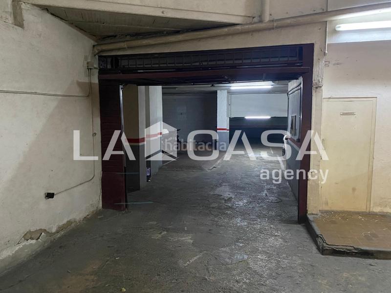 Foto 9023c358-bdca-454f-b80e-2db7d8ded5a5. Parking coche en Centre Santa Coloma de Gramenet