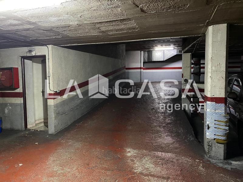 Foto 1eb96799-fc6f-43ea-bb03-5093e8317945. Posto auto in Santa Rosa Santa Coloma de Gramenet