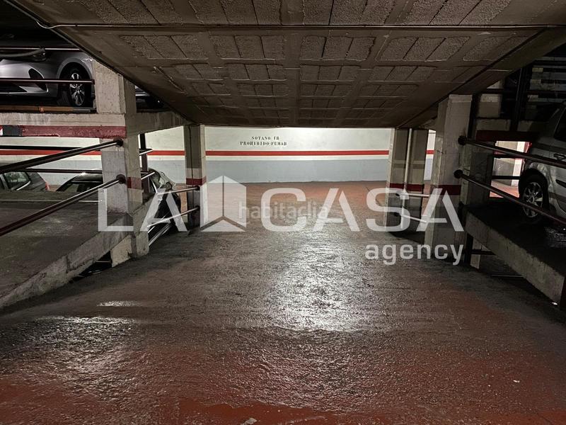Foto 71d9177a-b4ac-48d5-aaaa-a0035d142ea7. Posto auto in Santa Rosa Santa Coloma de Gramenet