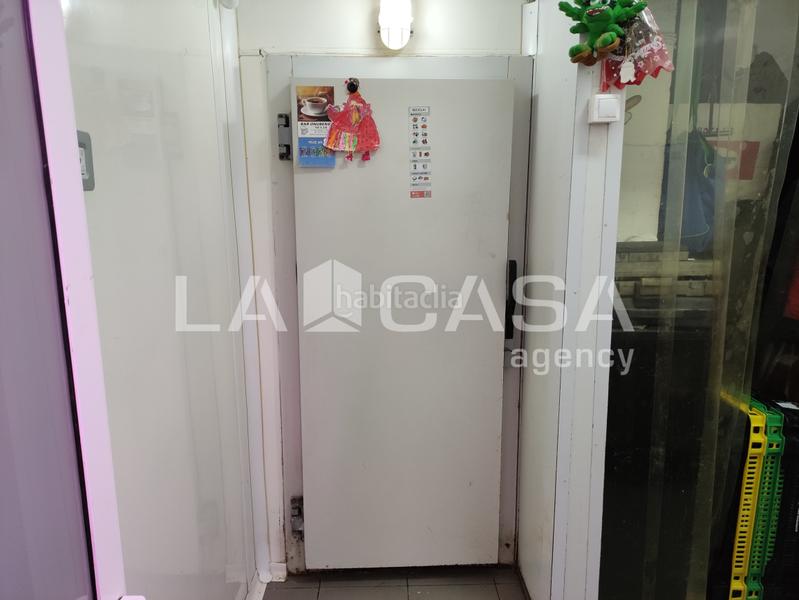 Foto 040c25a8-88ba-47de-9869-636e4d04a038. Local comercial oportunidad de local en el centro de santa coloma! en Santa Coloma de Gramenet