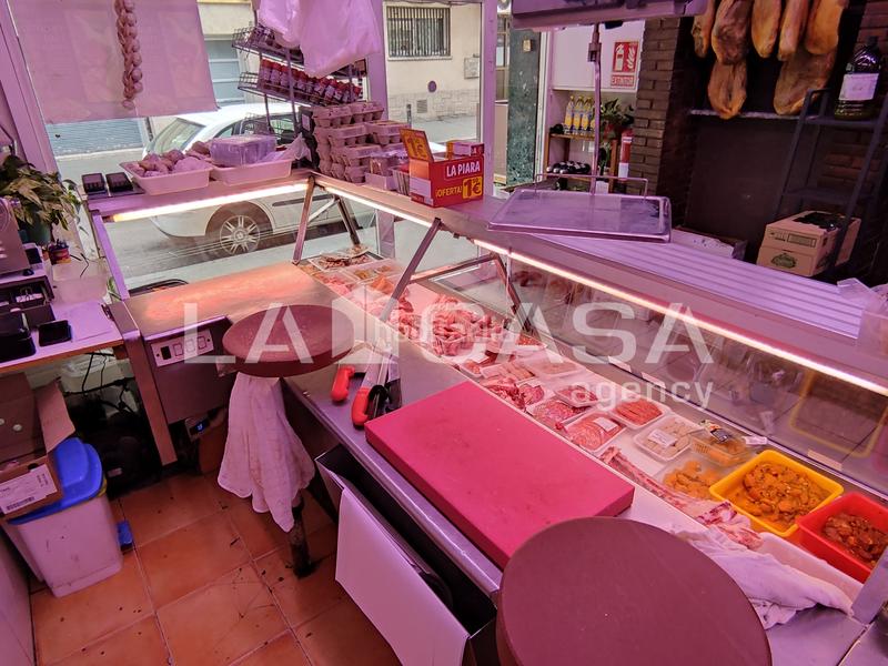 Foto 5e5c0114-58bb-4298-ac20-e38d4d0e9974. Local comercial oportunidad de local en el centro de santa coloma! en Santa Coloma de Gramenet