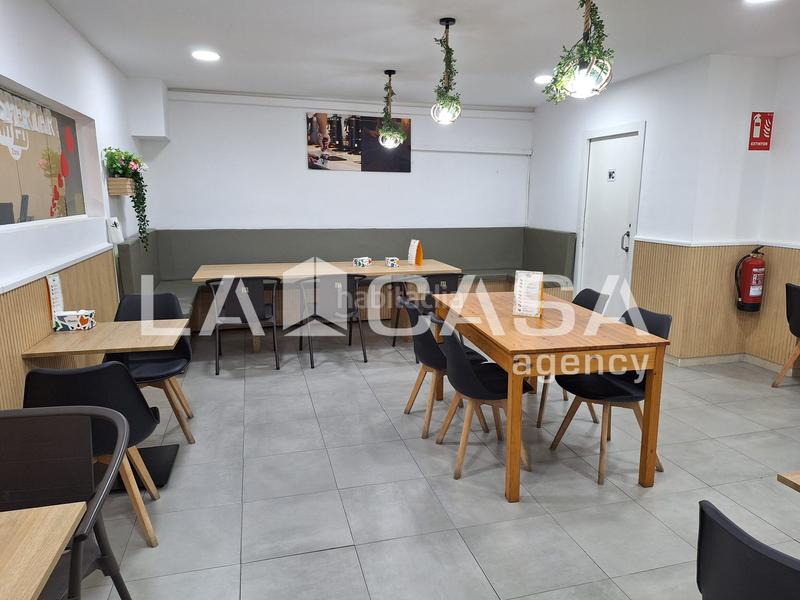 Foto 1fed3106-7cd2-477d-aec4-9dc352c252e9. Local comercial a Centre Santa Coloma de Gramenet