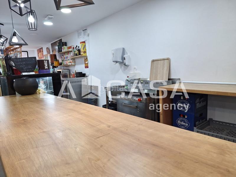 Foto 3bcbf751-f1bf-4703-a8c8-e30b2230ed77. Local comercial a Centre Santa Coloma de Gramenet