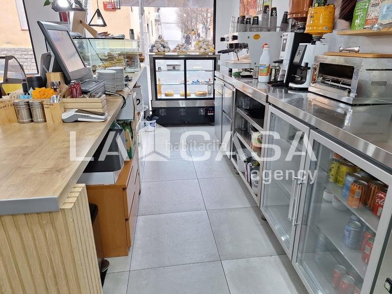 Foto a8ea6de0-6a8a-4033-a741-ccfddd89bac6. Local comercial a Centre Santa Coloma de Gramenet