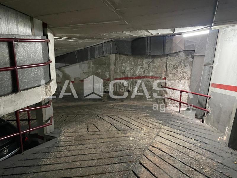 Foto 031fc66a-184c-483a-9a11-4b47a5d5ea15. Posto auto in Santa Rosa Santa Coloma de Gramenet