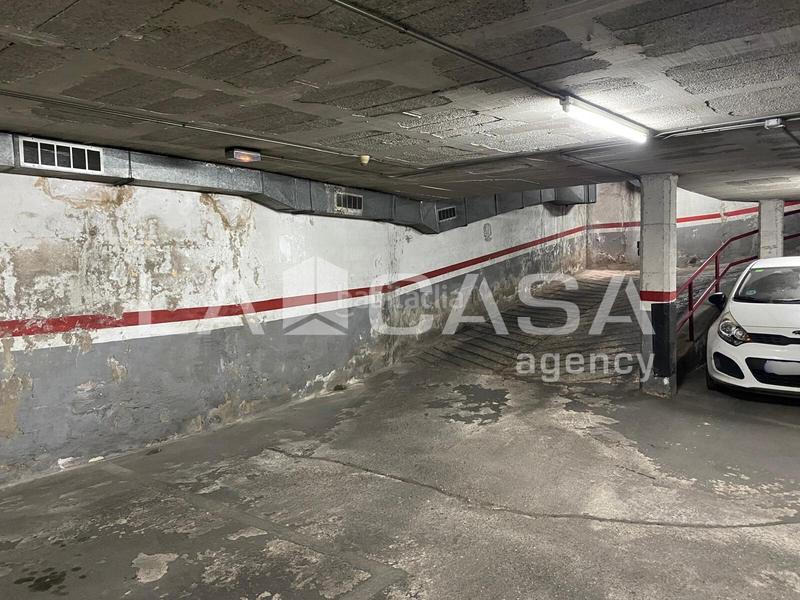 Foto 1c9b1b42-8546-4faf-8841-dc305ac0ea38. Posto auto in Santa Rosa Santa Coloma de Gramenet