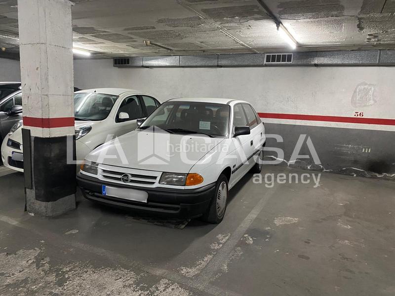 Foto 435434fb-94c3-48cc-a295-4feeb29b71c8. Posto auto in Santa Rosa Santa Coloma de Gramenet